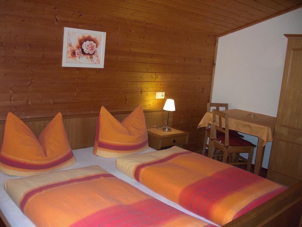 Haus Marita Apartment Sankt Leonhard im Pitztal Ruang foto